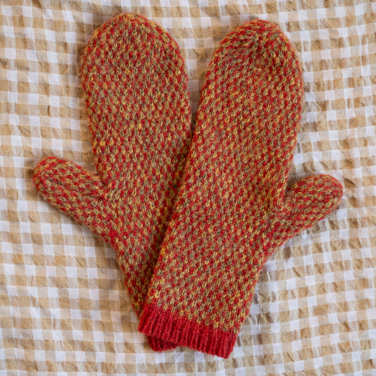 Peerie Mittens - Red/Green
