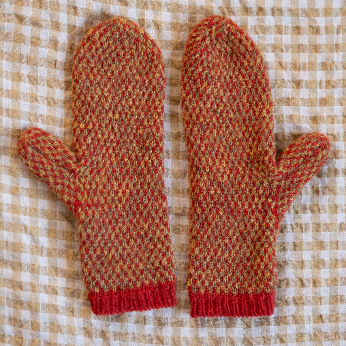 Peerie Mittens - Red/Green