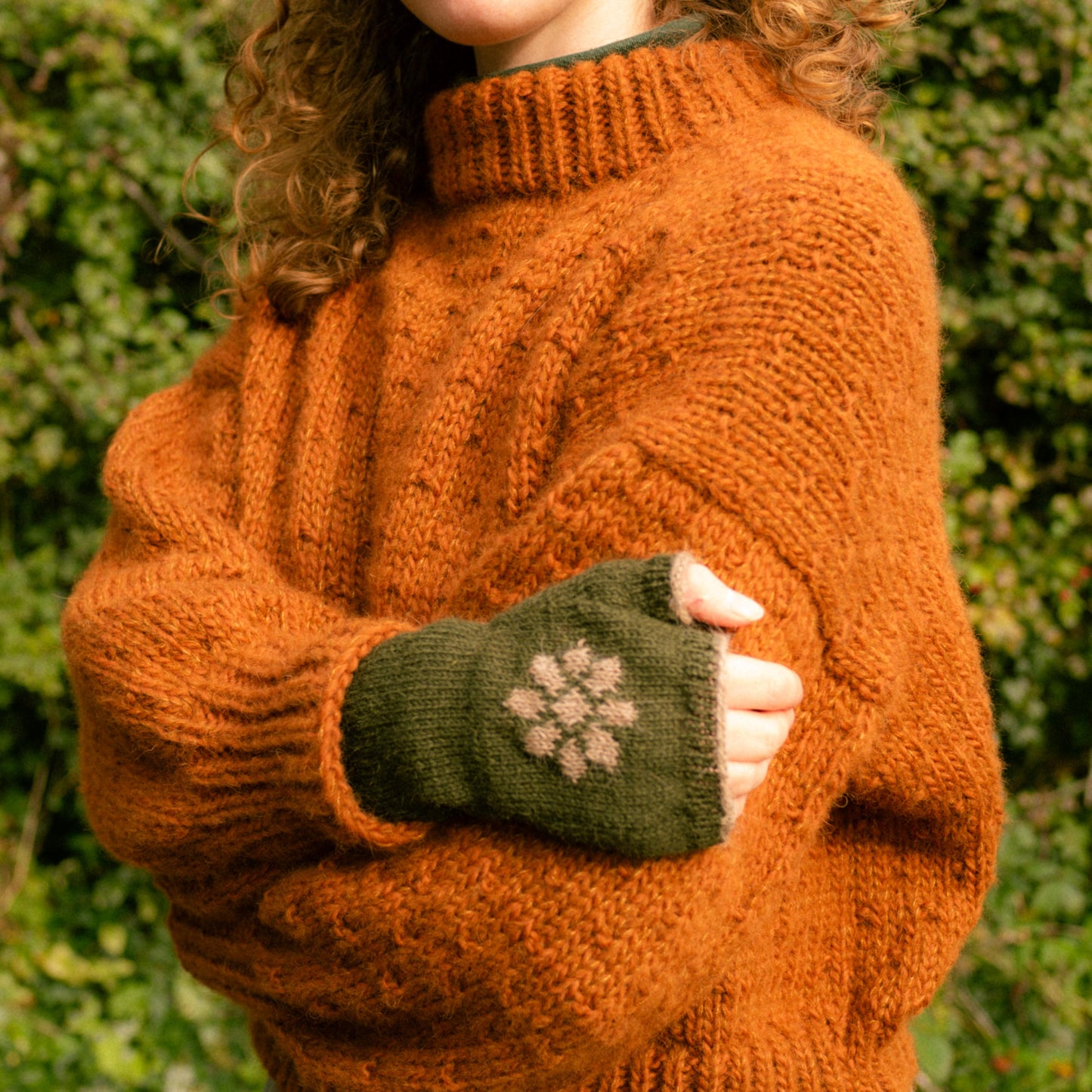 Flower Fingerless Gloves - Green