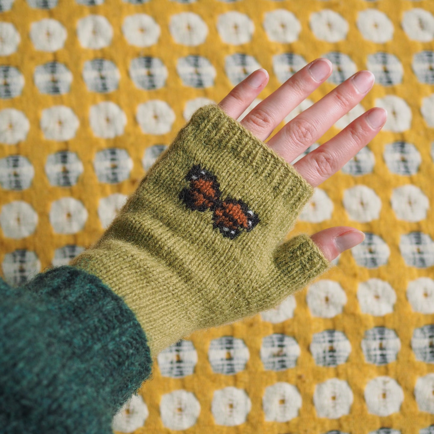 Monarch Butterfly Gloves - Green