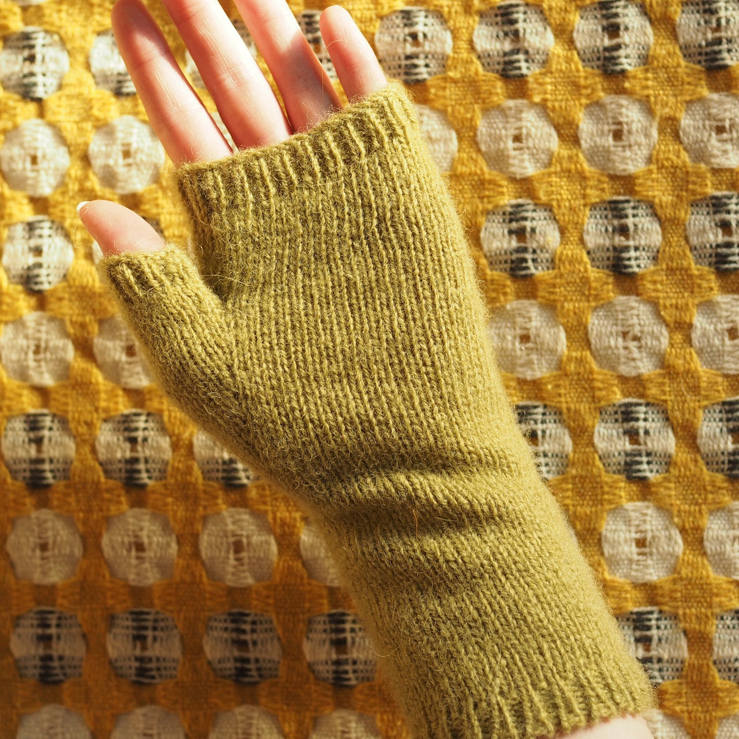 Cardinal Beetle Gloves