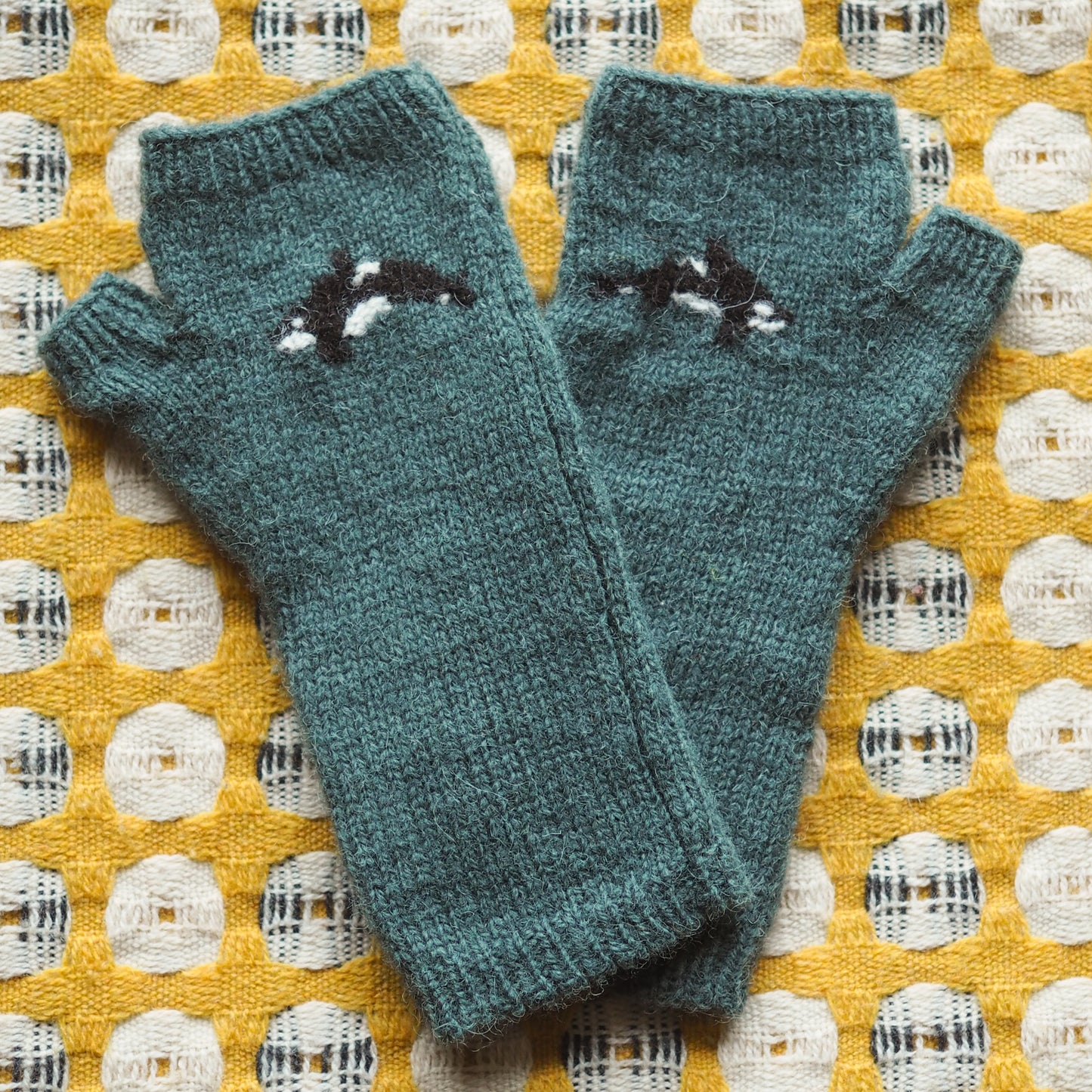 Orca Gloves